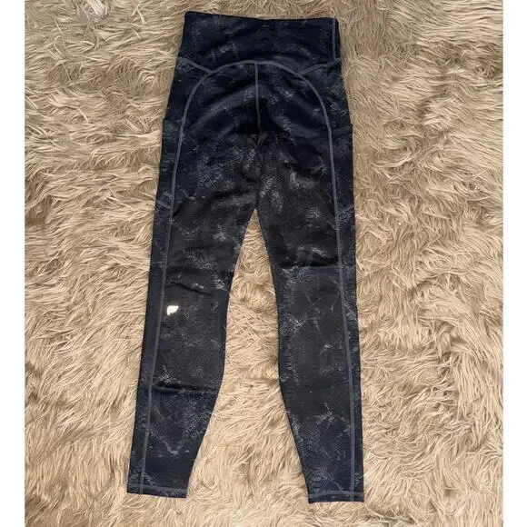 New Fabletics Cold Weather High Waisted Pocket Legging Reptilia size M - Picture 7 of 8